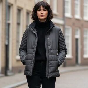 𝅺ryu Black Lightweight Puffer Zip Jacket XS